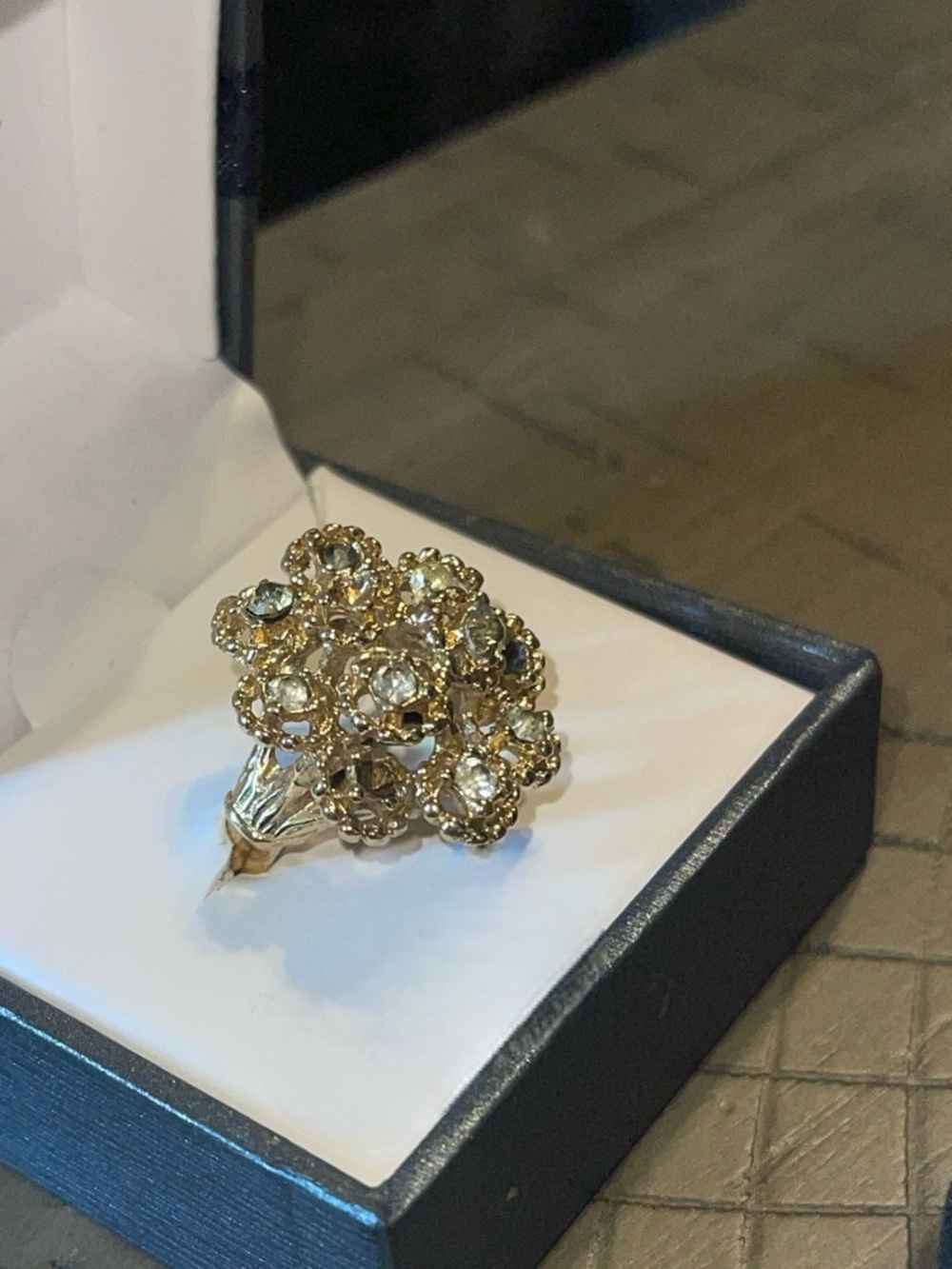 1 ring - Picture 2 of 2